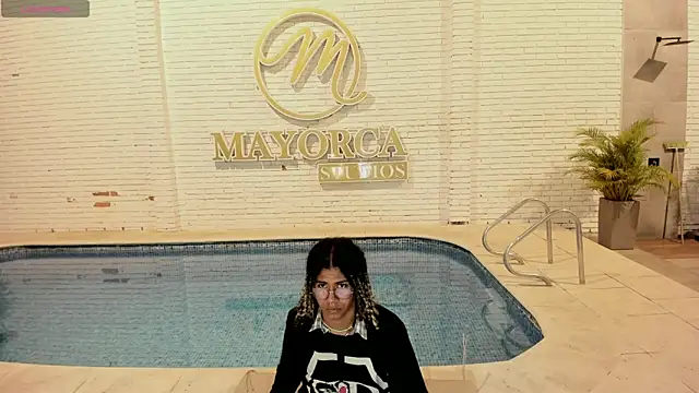 Maxim-Walker online show from September 27, 3:15 am