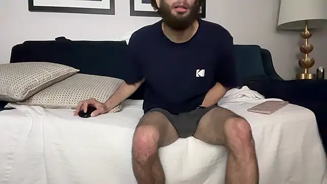 pantslesstraveler plt online show from October 28, 8:50 am