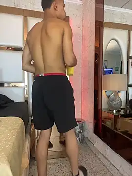 ALAN SANTHOS online show from April 7, 5:51 am