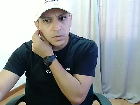 Snapshot of Bamban1419_ chatting on October 6, 2:55 pm Bamban1419 online show from October 6, 2:55 pm
