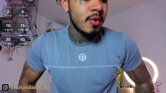 Snapshot of JordanSmiith_ chatting on October 22, 9:18 pm JordanSmiith online show from October 22, 9:18 pm
