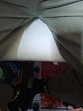 FreezingTie850 online show from June 3, 2:44 pm