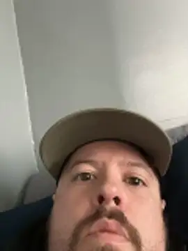 husband4555 online show from March 17, 4:42 pm