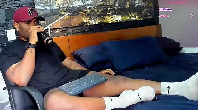 thomas santtos1 online show from March 14, 1:35 pm