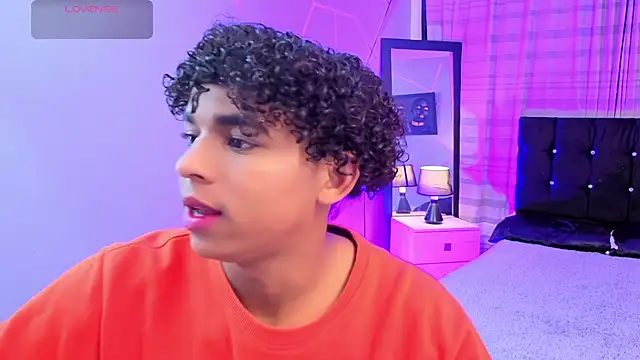 Noah Smith04 online show from November 27, 9:40 pm