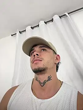 NoahhBrown online show from January 15, 9:50 pm