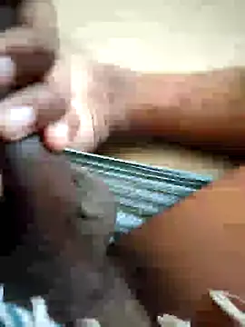Snapshot of raj0592 chatting on January 7, 2:01 am raj0592 online show from January 7, 2:01 am