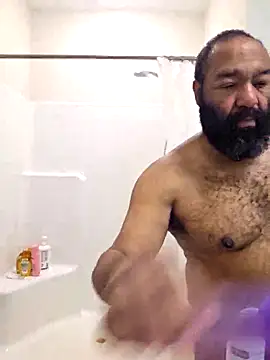 Bearhoney843 online show from May 11, 4:04 pm