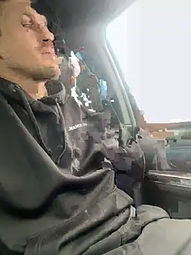 Elisabethandjack online show from April 12, 9:05 pm