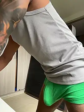 sendfer online show from April 8, 7:33 pm