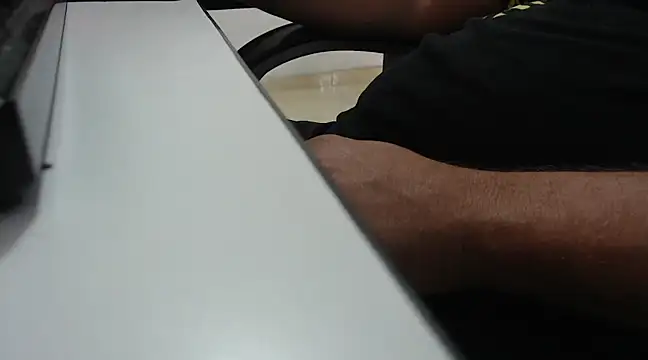 Snapshot of johndiaz23 chatting on March 4, 1:17 pm johndiaz23 online show from March 4, 1:17 pm