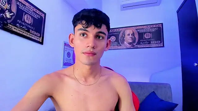 Snapshot of EstebanPerez_ chatting on January 11, 12:07 pm EstebanPerez online show from January 11, 12:07 pm