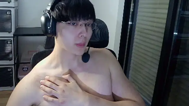 Tkcqcc online show from March 13, 4:03 pm