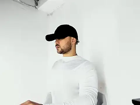 Sebas-hott online show from November 1, 12:04 am