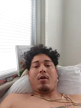 Warlock19975 online show from January 29, 1:49 pm