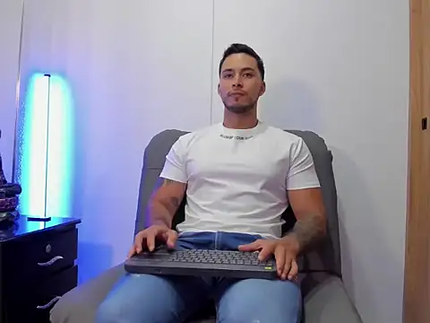 Juan muscle online show from July 26, 3:03 am