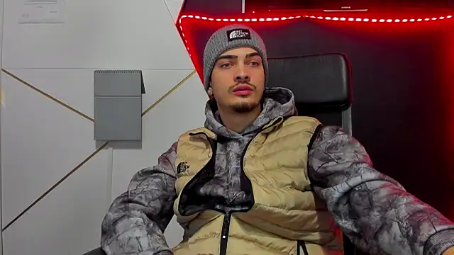 BrandonTate online show from February 10, 5:34 am