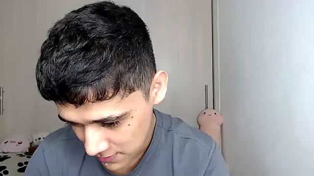 kaiine190 online show from February 3, 6:51 am