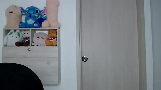 kaiine190 online show from February 13, 9:26 am