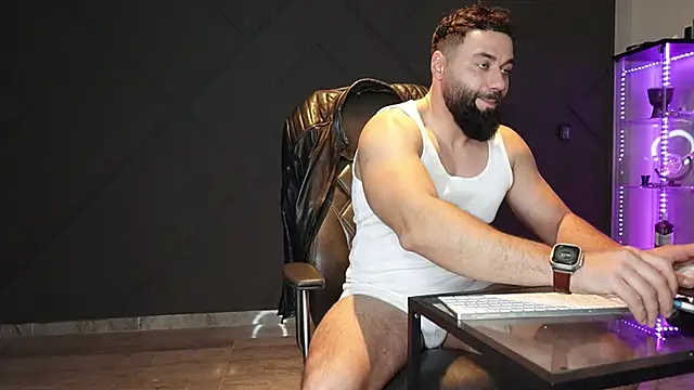 mattmasterss online show from March 28, 9:04 pm