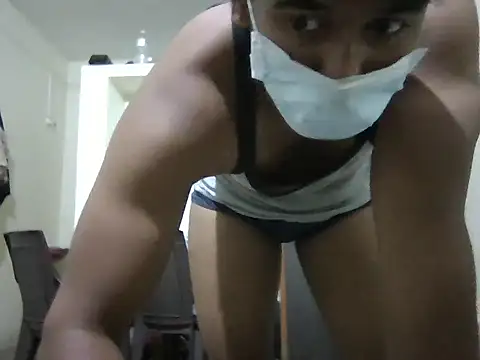 2003vickey online show from March 1, 6:21 pm