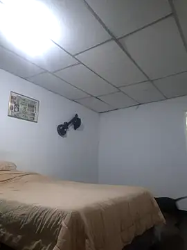 andresbigcock9 online show from March 1, 7:08 am