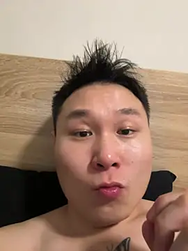 Eric246 online show from April 22, 4:56 pm