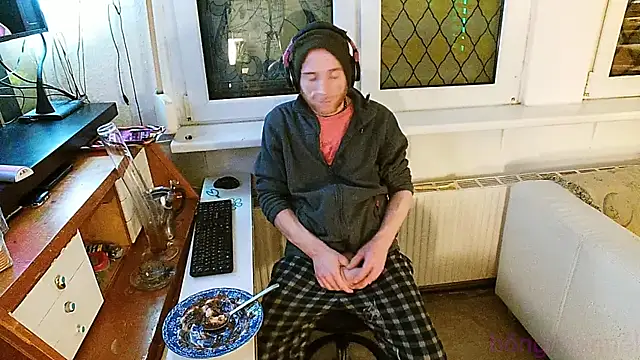 BongChannel online show from December 4, 3:59 am