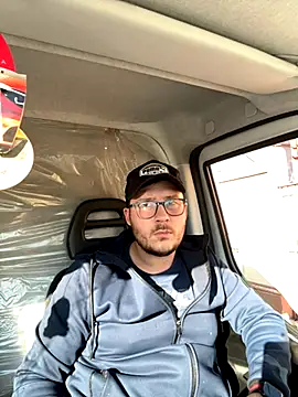 ionut9879 online show from November 24, 11:11 am