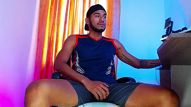 DanteSantoro online show from April 14, 1:43 pm