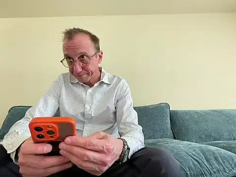 mouser21212 online show from March 26, 10:47 pm