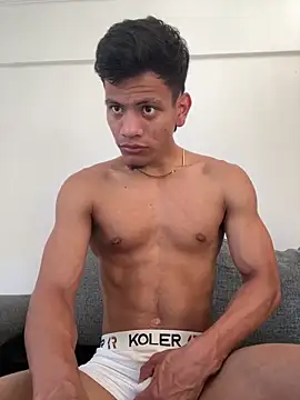 bbchocolate27 online show from April 19, 6:21 pm