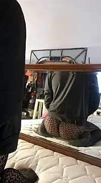 LYZBORNHD online show from January 5, 12:21 pm