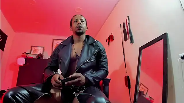 AlejoKhalifa  online show from February 13, 3:17 pm