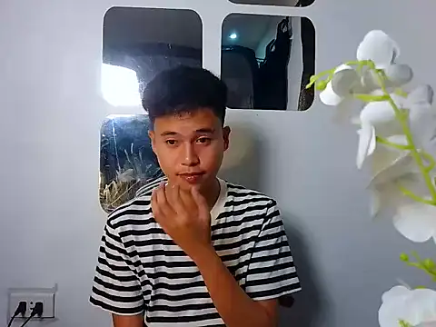 Asiantwink21 online show from September 24, 5:11 pm