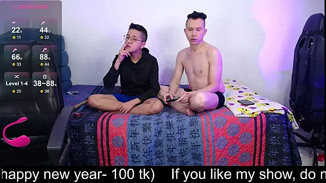 Snapshot of savagesboys chatting on December 27, 7:46 pm savagesboys online show from December 27, 7:46 pm