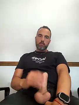 leon3875 online show from January 19, 3:25 pm