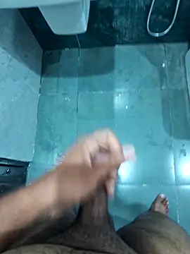 bobyyboyy1 online show from February 25, 3:18 am