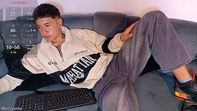 Mr daren  online show from March 3, 6:15 pm