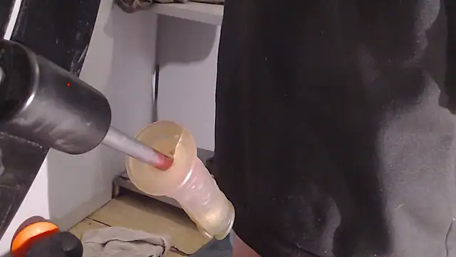 Bigtoyaddict online show from November 4, 5:41 am