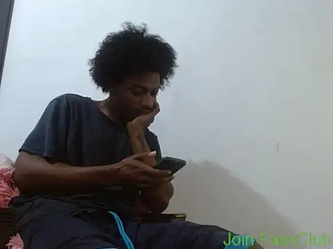 Larry-n-clouds online show from March 18, 1:25 pm