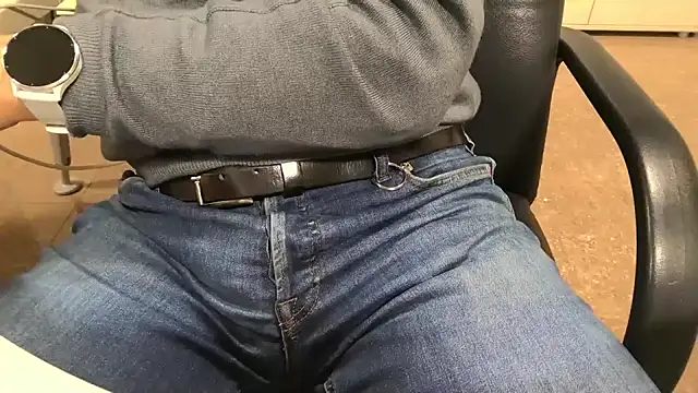 alessandroman2114 online show from November 7, 5:16 pm