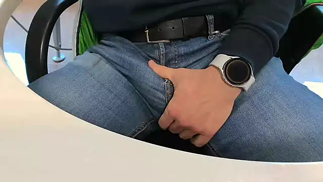 alessandroman2114 online show from February 18, 11:33 am