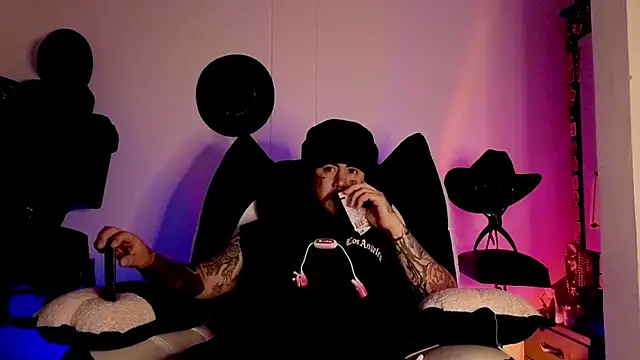 Ash gusbig online show from February 17, 2:43 am