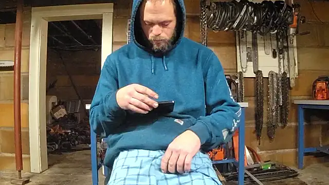 Bigoleslong98765 online show from November 28, 4:37 am