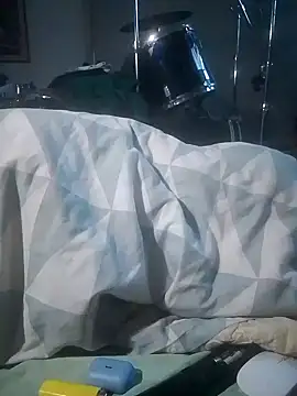 iambradz online show from October 16, 6:16 pm