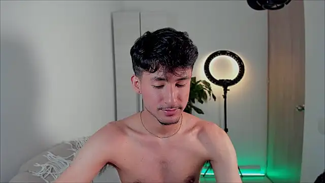 dimitri targaryen online show from January 12, 5:24 am