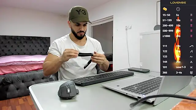 supermanboy94 online show from February 25, 6:36 am