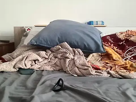 jakle8inch online show from November 6, 6:05 am