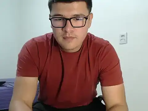 Plug Control online show from April 28, 8:02 pm